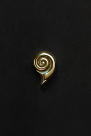 18K GOLD NAUTILUS PILL BOX - Sophie Buhai