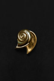 18K GOLD NAUTILUS PILL BOX - Sophie Buhai