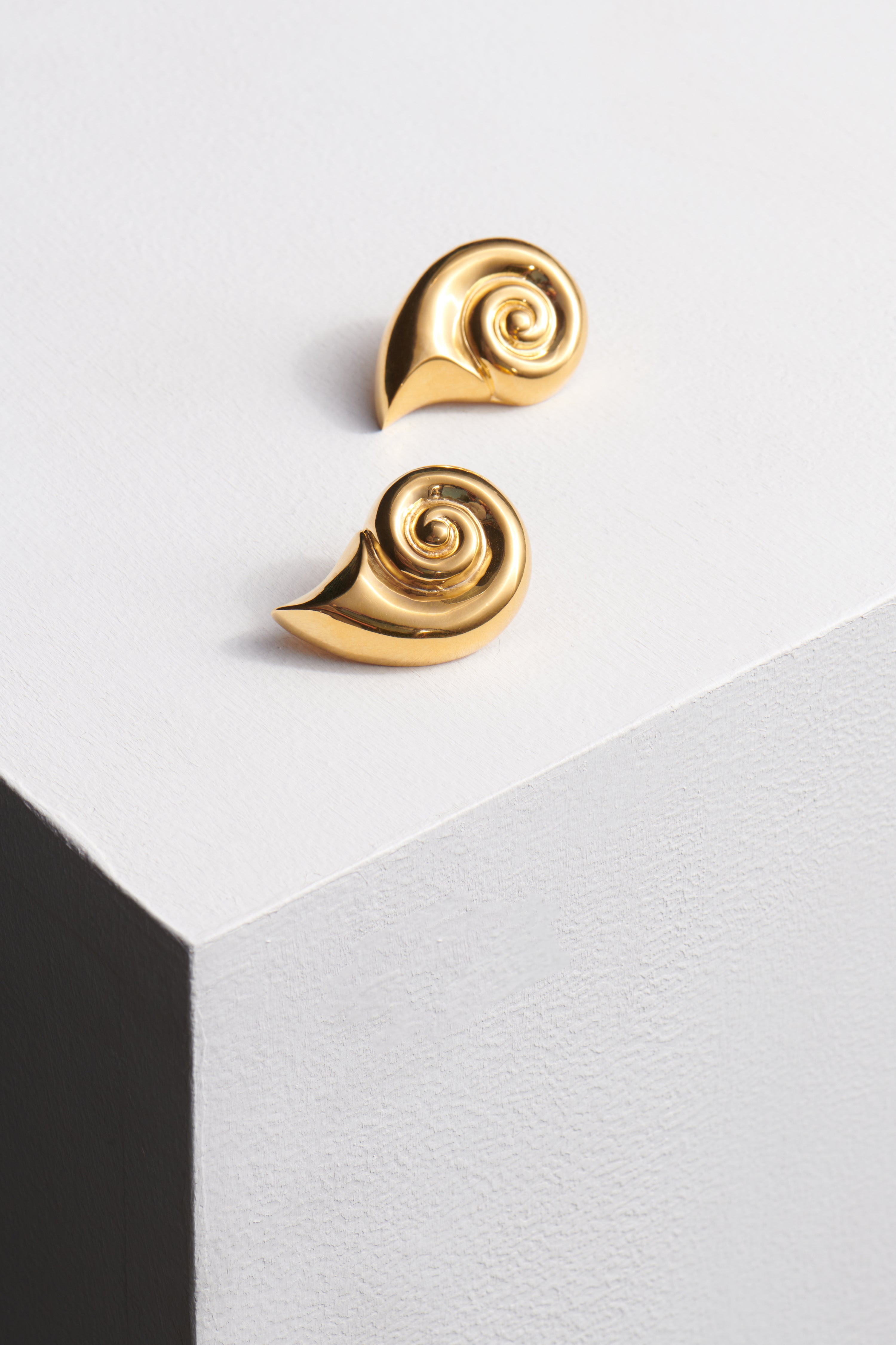 NAUTILUS EARRINGS